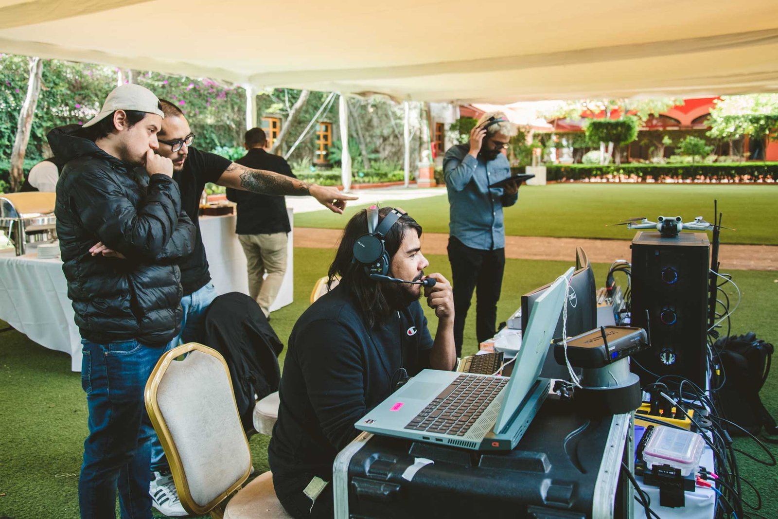 Nosotros Casa Decibel